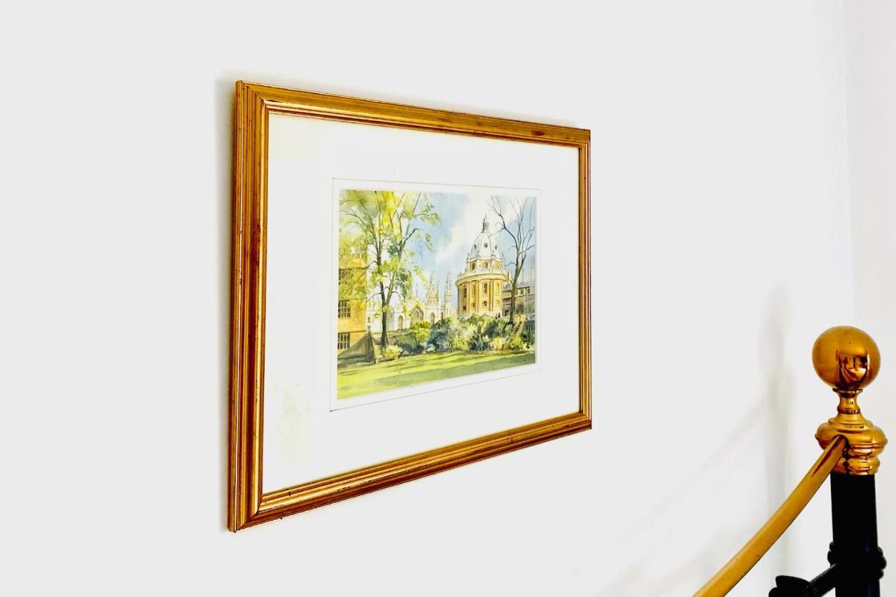 Entire Home: Bicester Village 10Min Walk Екстер'єр фото