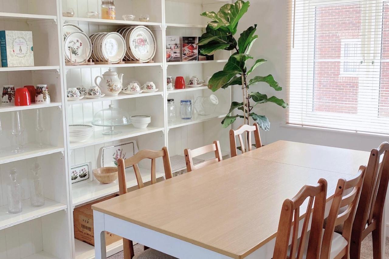 Entire Home: Bicester Village 10Min Walk Екстер'єр фото